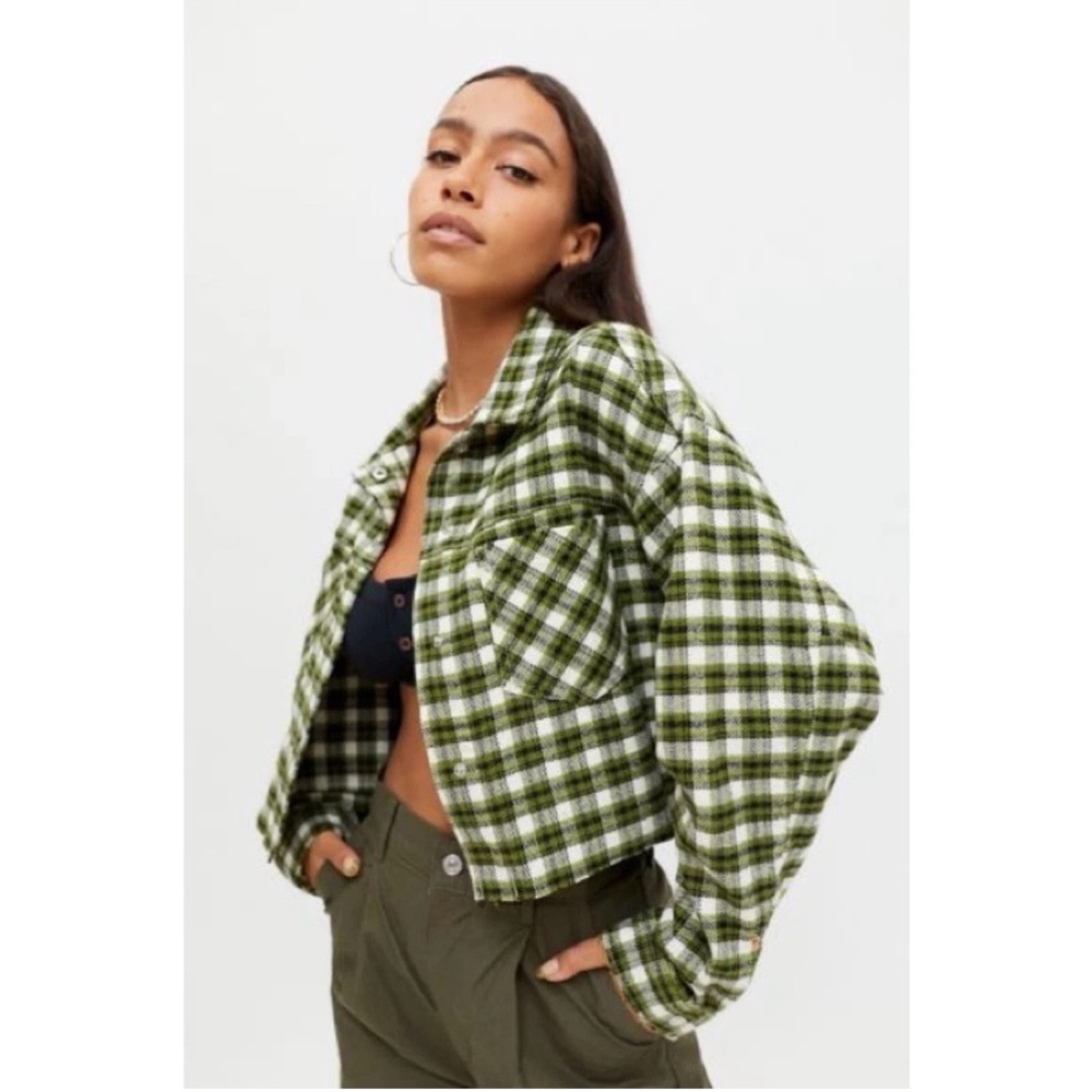 Urban Outfitters BDG Carissa Green Plaid Cropped Flannel Jacket Size S NWOT